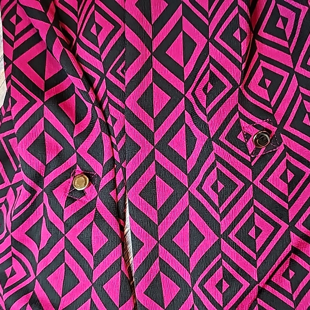 NEW DANA BUCHMAN CRANBERRY & BLACK LONG ROLL TAB SLEEVE BUTTON UP BLOUSE - Picture 11 of 16